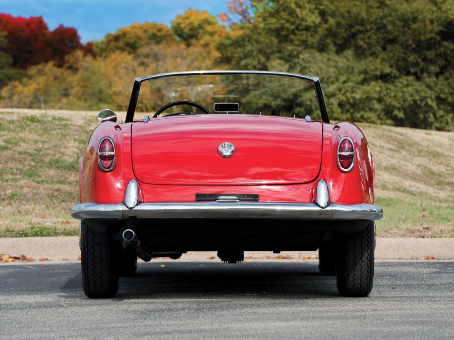  Alfa Romeo Giulietta Spider (750) 1956 года  (фото 8 из 23)